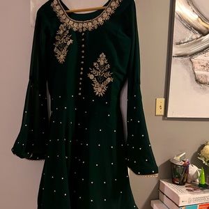 Elegant Dark Green Punjabi - Size Medium, Lightly Worn